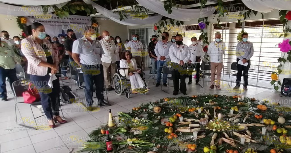 Médicos tradicionales intercambian saberes