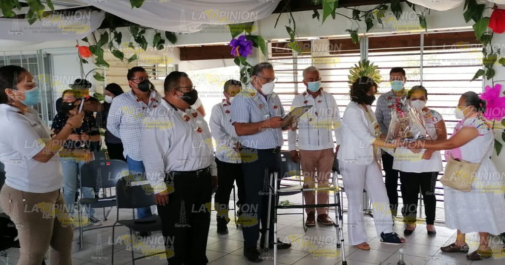 Médicos tradicionales intercambian saberes