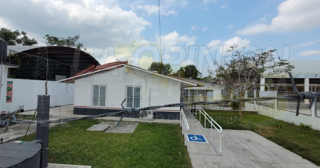 Sin rehabilitar centro de salud de Totomoxtle