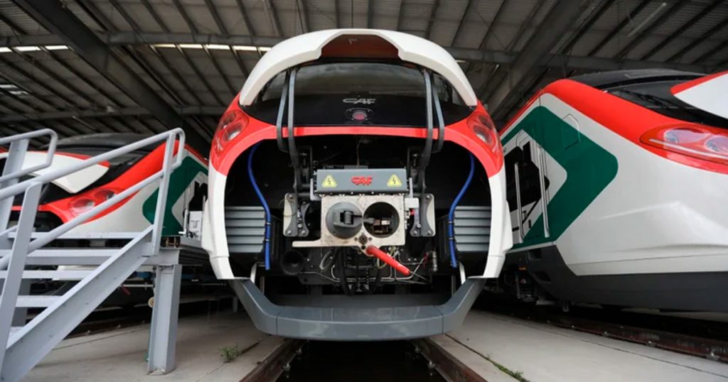 AMLO aseguró que el tren interurbano México-Toluca estará listo en 2023