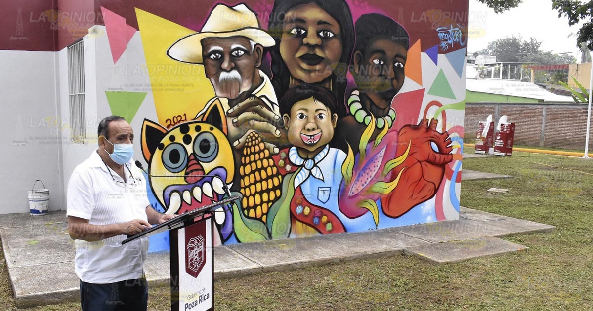 Alcalde inaugura mural dedicado a los derechos humanos Alcalde inaugura mural dedicado a los derechos humanos