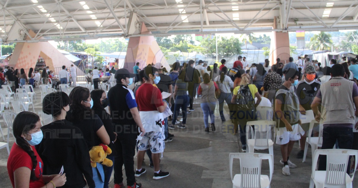 Anuncian vacuna de refuerzo para maestros