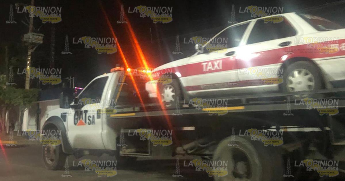 Aseguran taxi abandonado en Poza Rica Aseguran taxi abandonado en Poza Rica
