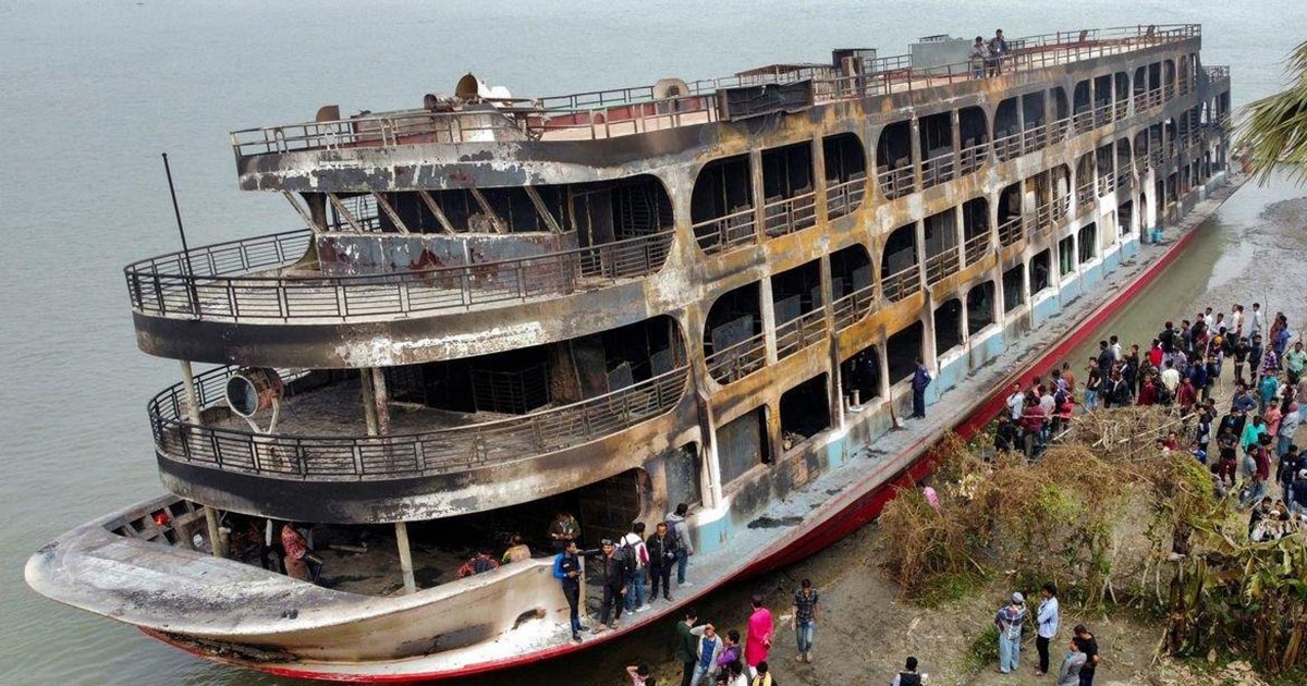 Incendio de ferry deja al menos 38 muertos en Bangladesh