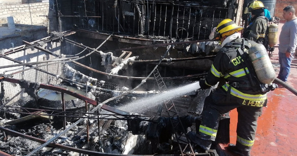 Bomberos de Guadalajara sofocan 25 incendios durante festejos navideños