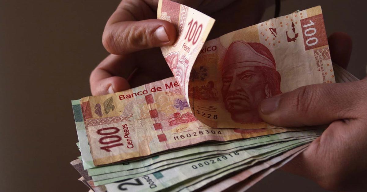Ni cobros ni depósitos por dinero en efectivo: SAT