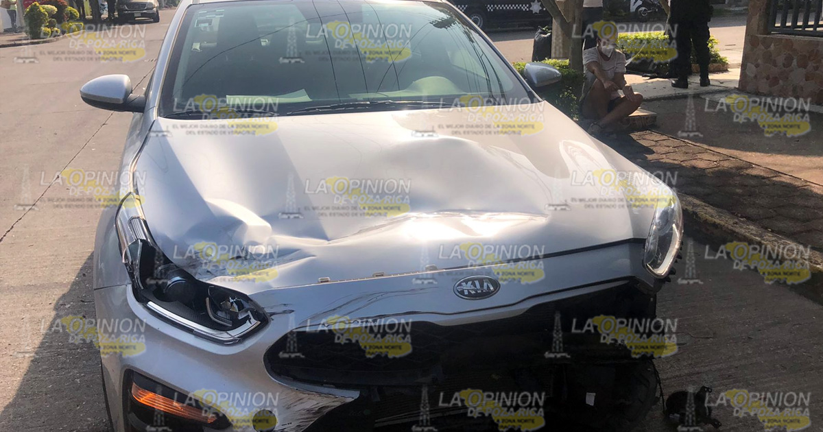 ¡Encontronazo y volcadura!