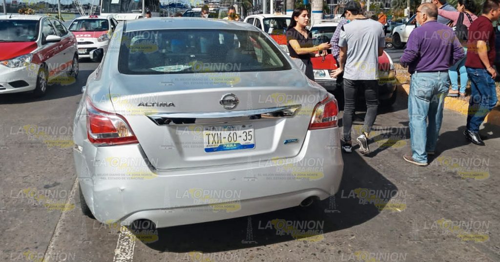 Ebrio provoca accidente