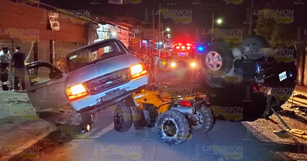 Fuerte encontronazo en Tuxpan deja 4 heridos
