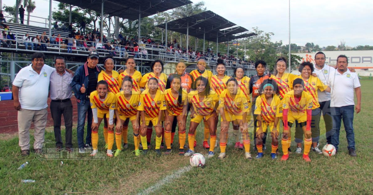 Fuerza 16, a la final de Barrios