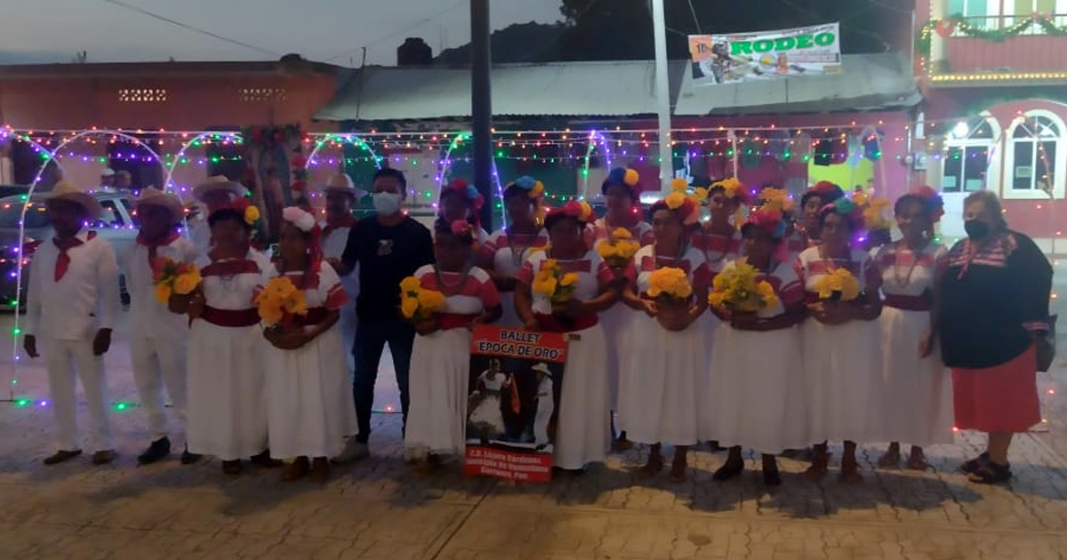 Gran presentación Ballet "Época de Oro" en el teatro del pueblo