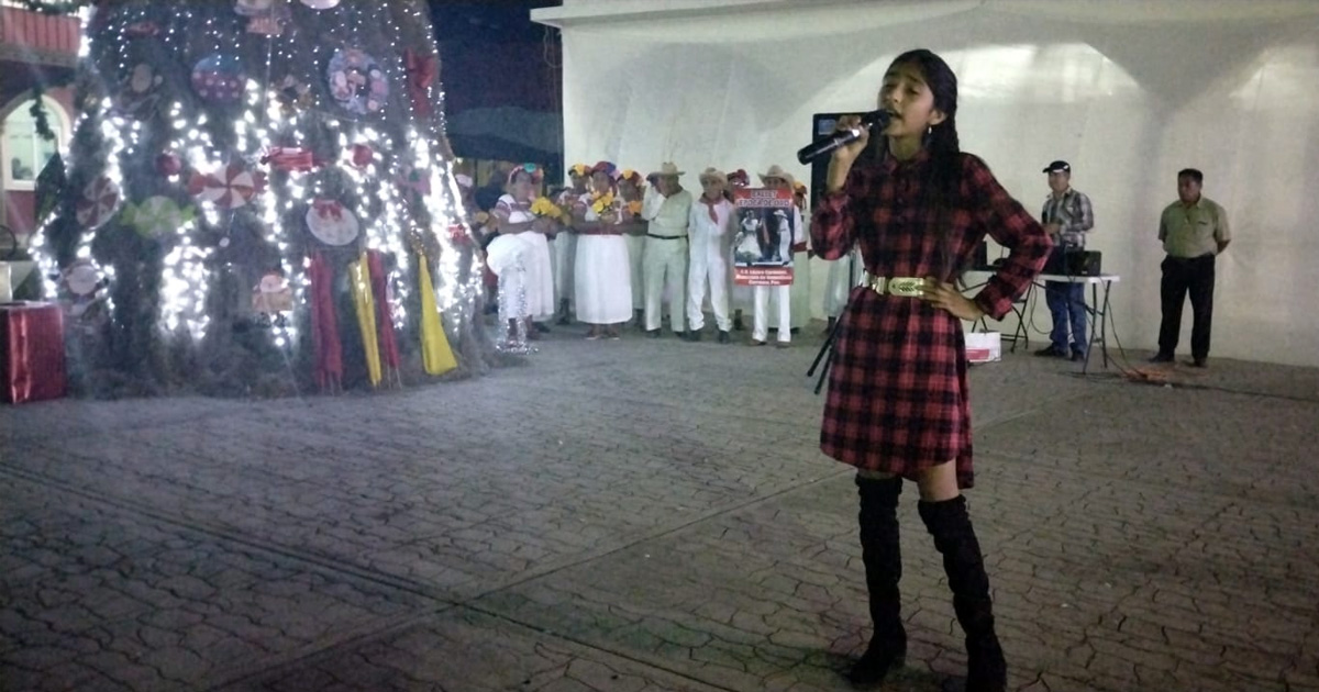 Gran presentación Ballet "Época de Oro" en el teatro del pueblo