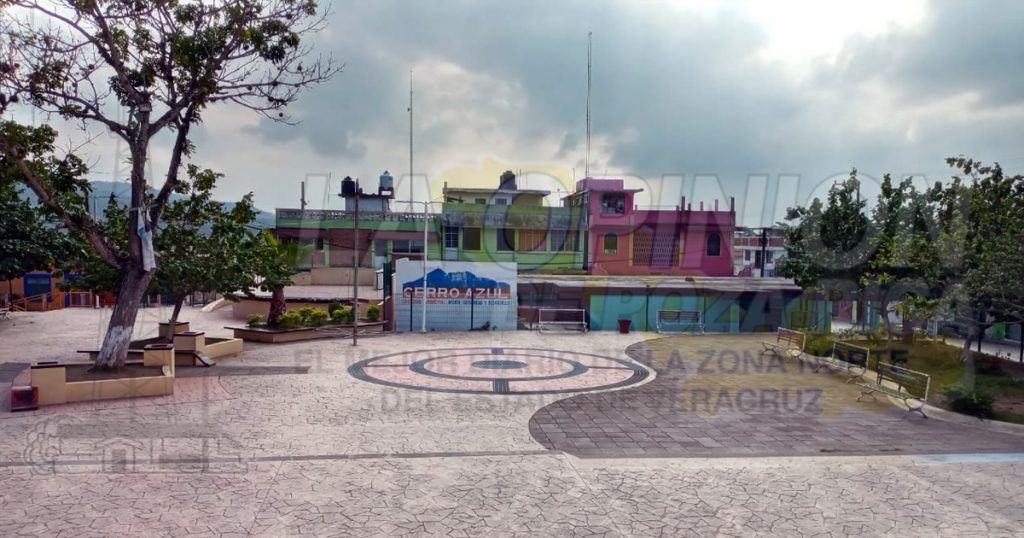 Hasta la decoración de Navidad se llevaron