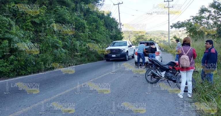 Motociclista choca por alcance
