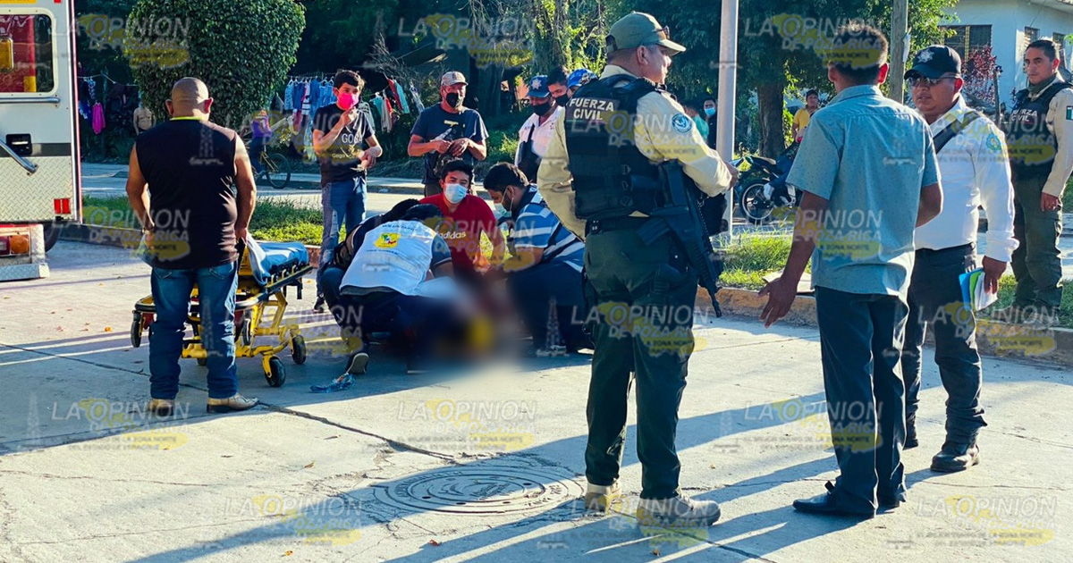 Par de mujeres lesionadas