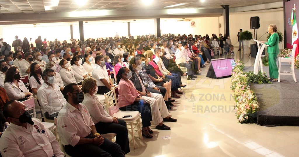 Presenta Presidenta del DIF Poza Rica su 4to. Informe de actividades