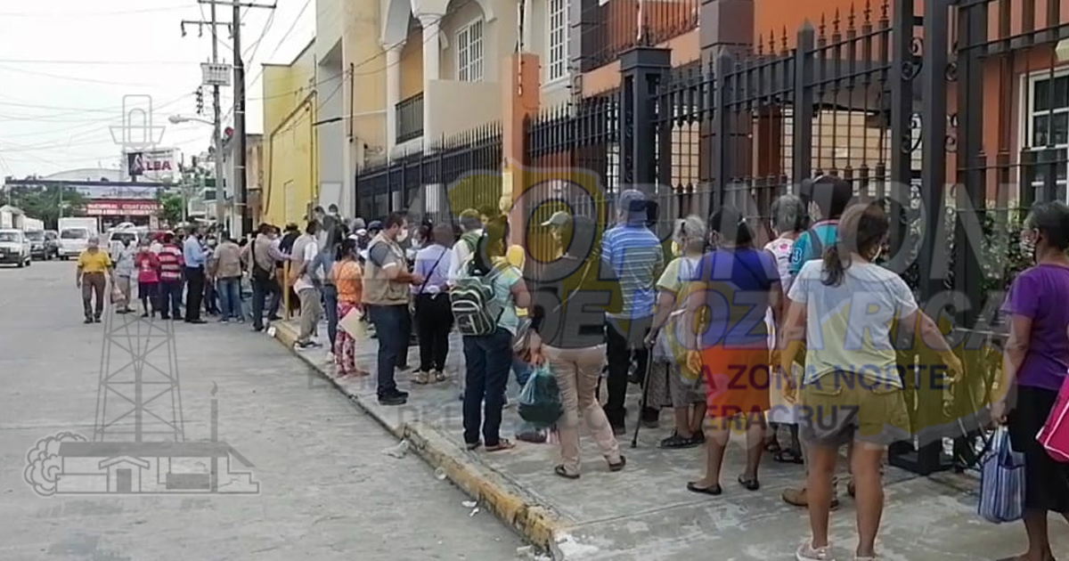 Recibieron estufas afectados por el huracán Grace, en Coatzintla
