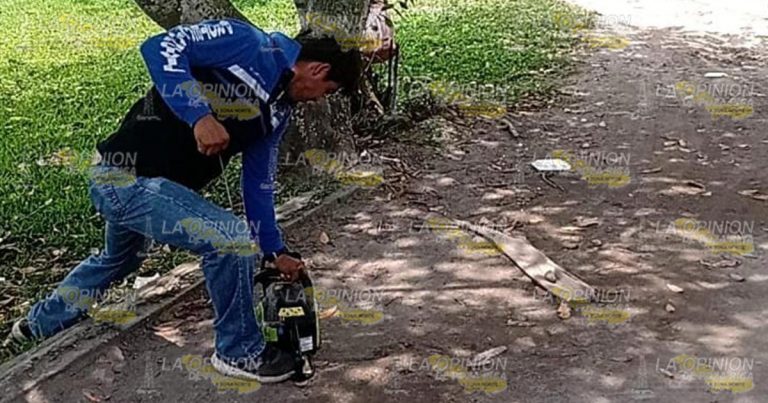 Retrasan finiquito a empleado municipal de Tecolutla