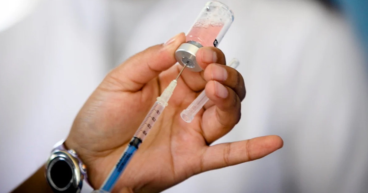 SEV informa sobre refuerzo de vacuna anti-COVID-19 a maestros
