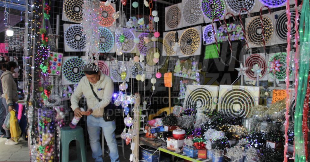 Sale caro poner nacimiento y arbolito de Navidad