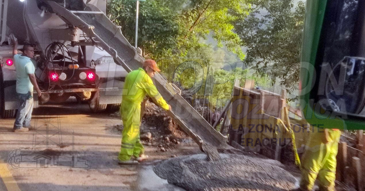 Se desborda carretera federal Pachuca-Tuxpan