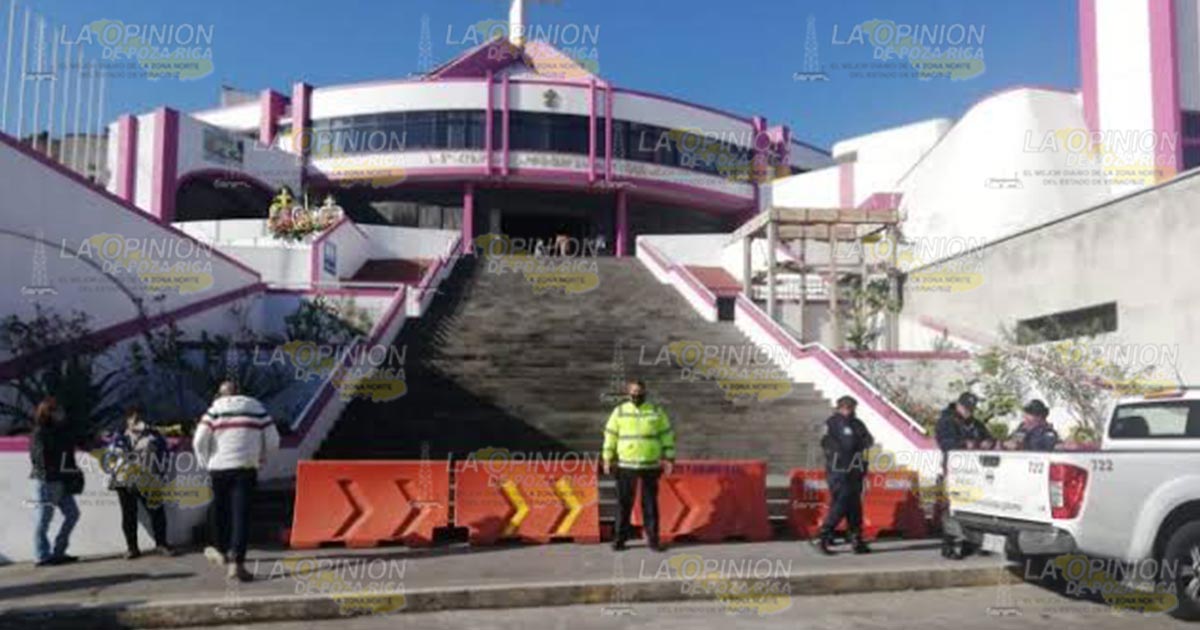 Esperan 70 mil peregrinos en Basílica Menor en Xalapa Esperan 70 mil peregrinos en Basílica Menor en Xalapa