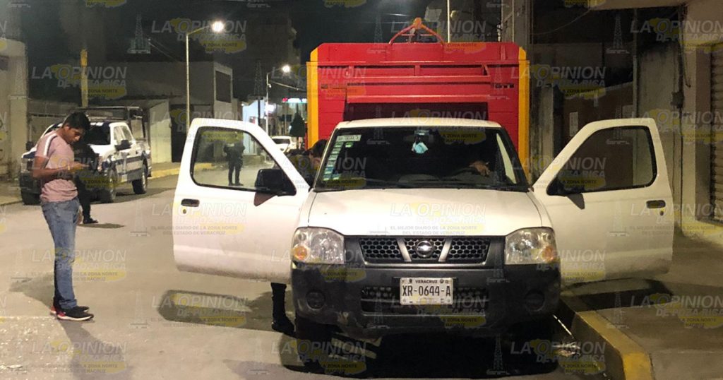 Aseguran camioneta con reporte de robo