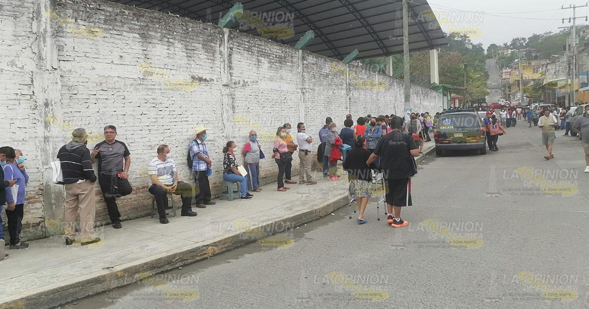 Cambian sede de vacuna anti-COVID en Papantla Cambian sede de vacuna anti-COVID en Papantla 2