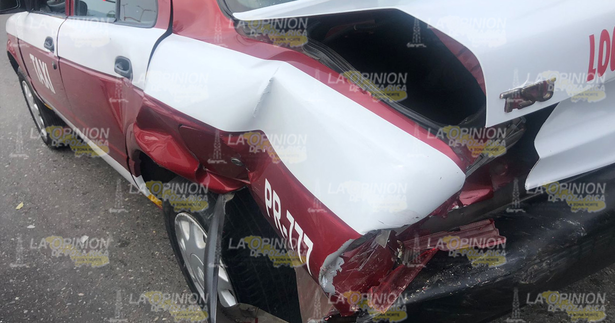 Choque de taxi contra taxi