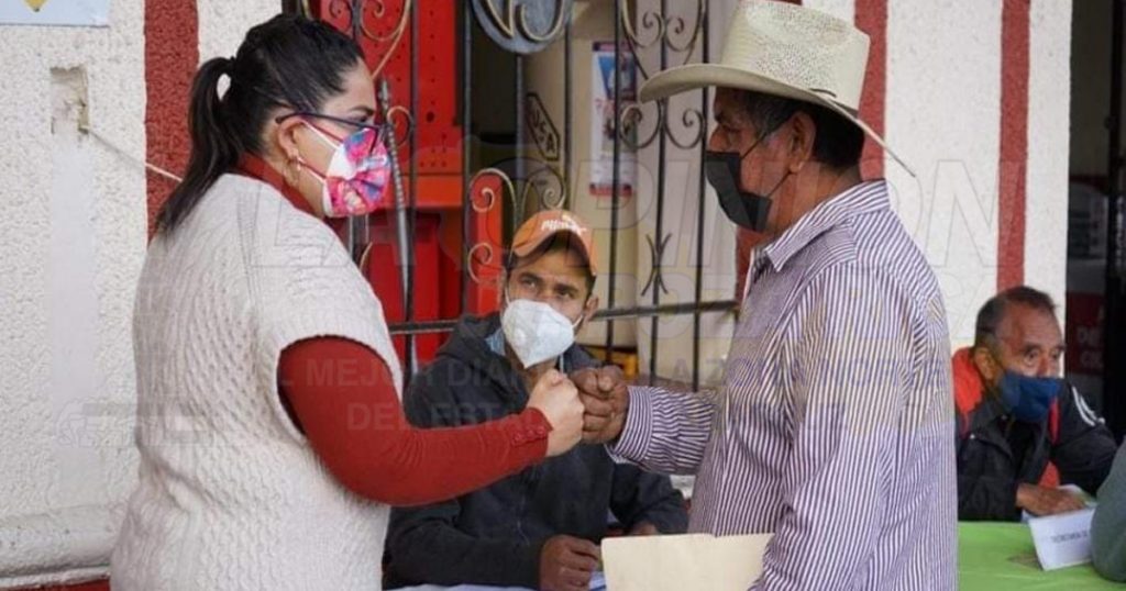 Denuncian a Guadalupe Vargas por condicionar apoyos municipales