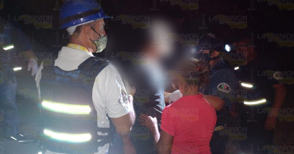 Dos lesionados en derrape de motocicleta