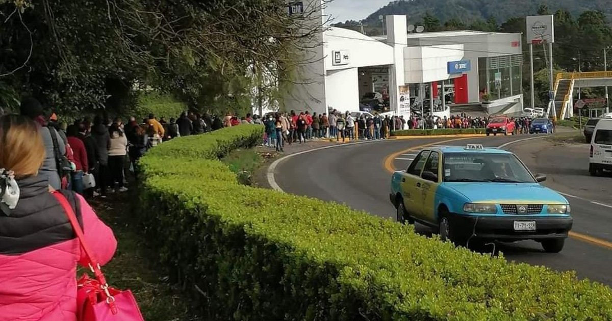 Desorganizada jornada de vacunación: docentes