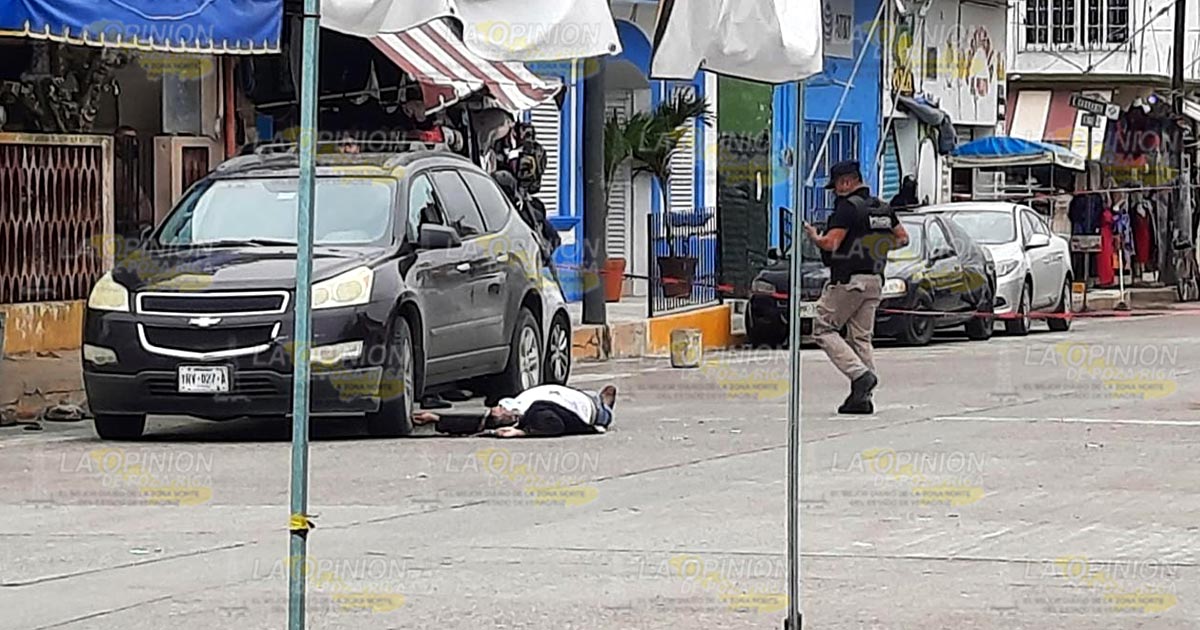 Ejecutan a un hombre en pleno centro de Tecolutla Ejecutan a un hombre en pleno centro de Tecolutla 2