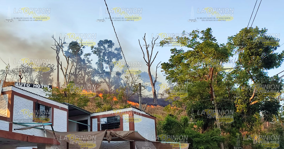 Incendio de pastizal se sale de control