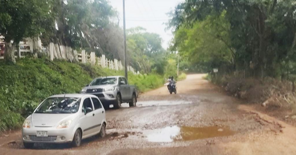 Invierten más de 100 MDP en carreteras en la Sierra Norte