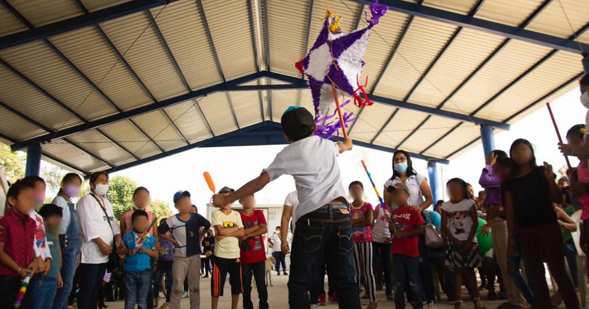 Lleva DIF Festival de Reyes a niños de más comunidades Lleva DIF Festival de Reyes a niños de más comunidades 2