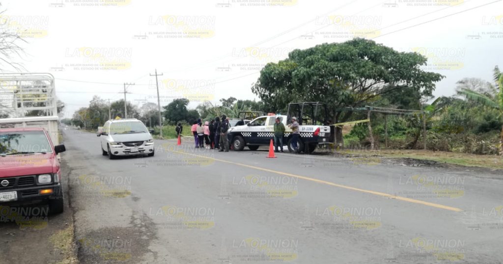 Muere a orilla de la carretera Tuxpan-Tampico