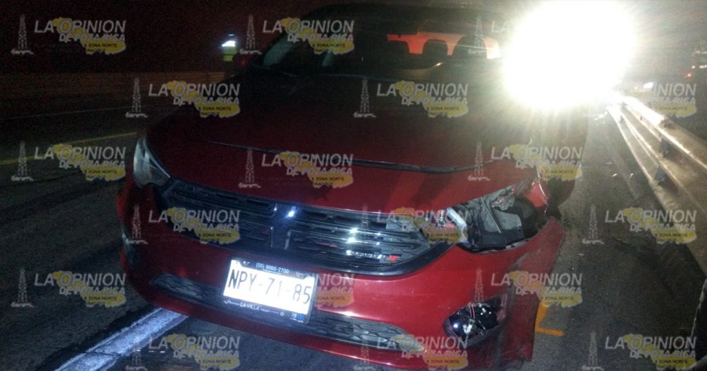 Muere incinerada tras choque en autopista