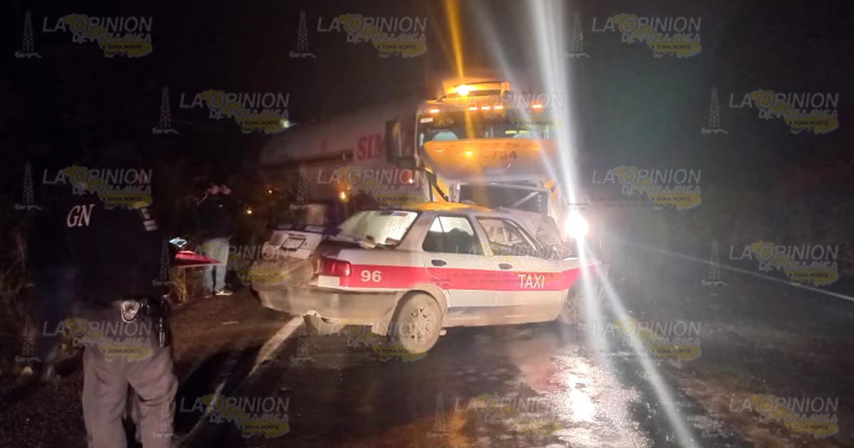 Muere taxista tras choque con pipa