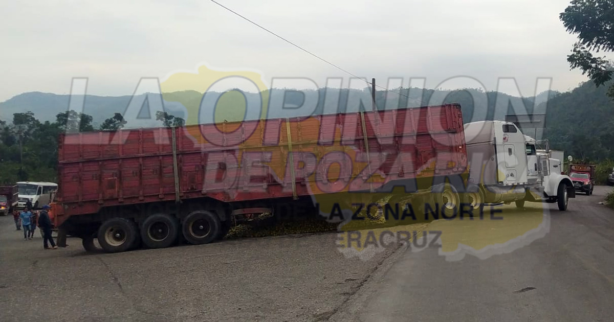 Pesado camión estuvo a punto de volcar