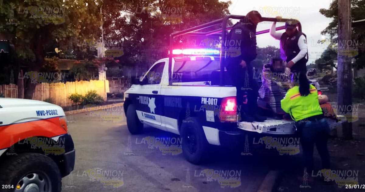 Salvan a mujer de caer del techo en Venustiano Carranza Salvan a mujer de caer del techo en Venustiano Carranza 2