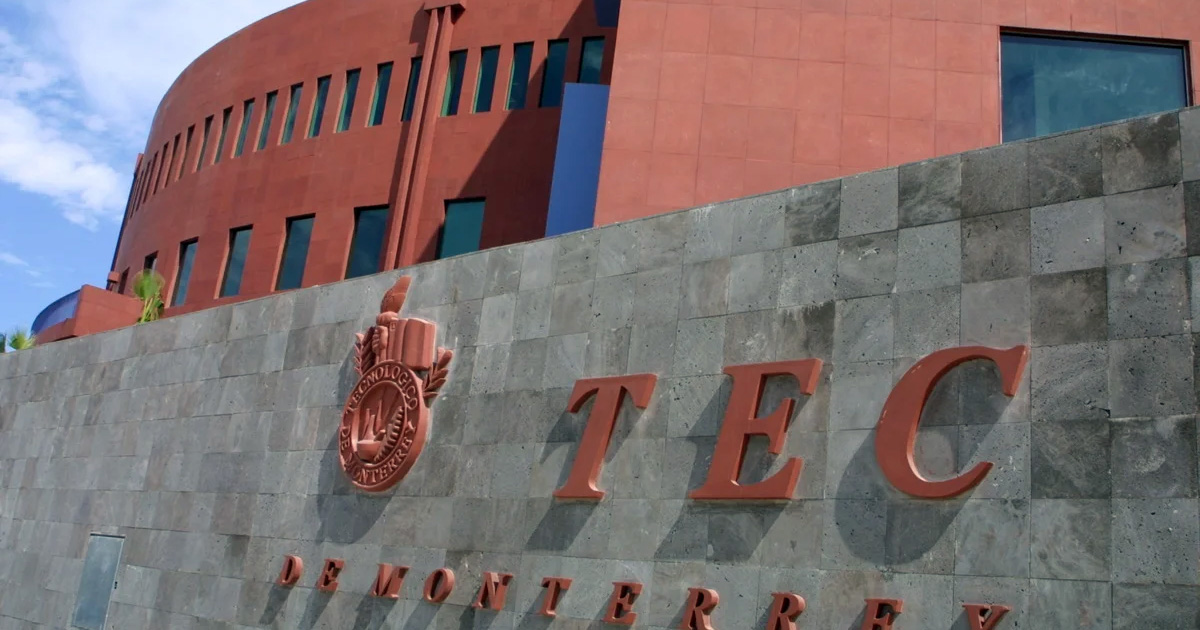 Tec de Monterrey responde a AMLO: en todas nuestras relaciones laborales actuamos bajo la ley