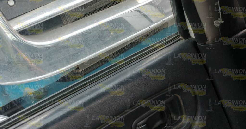 Tráiler se lleva un vehículo de alquiler