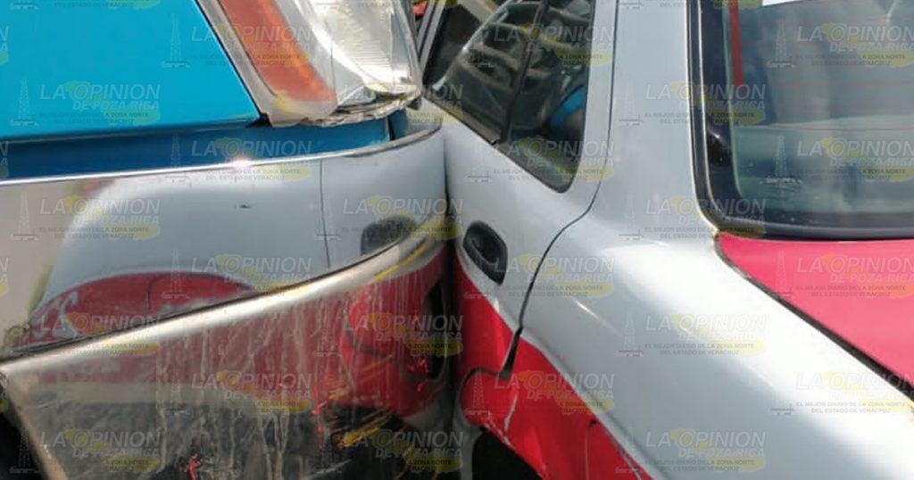 Tráiler se lleva un vehículo de alquiler