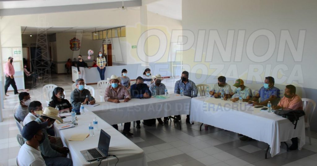 Acercan programas de apoyo a productores