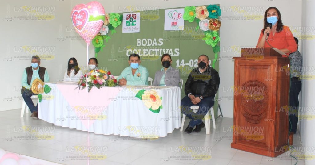 Espinaltecos dieron el sí en las bodas colectivas