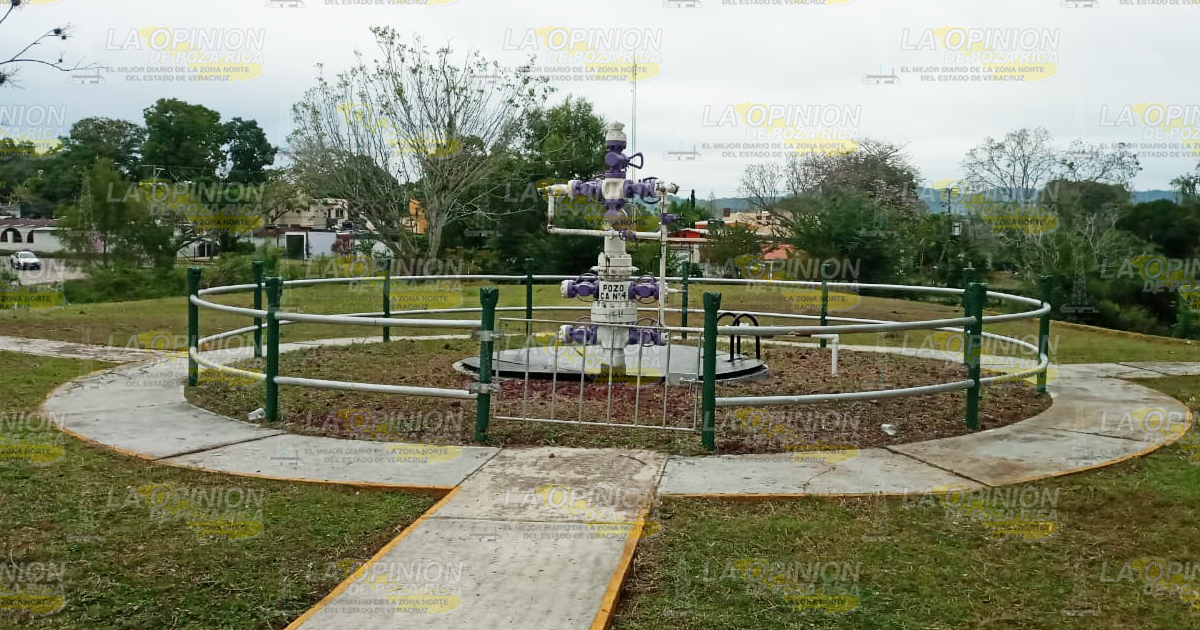 Conmemoran 106 años del Pozo Cerro Azul numero 4