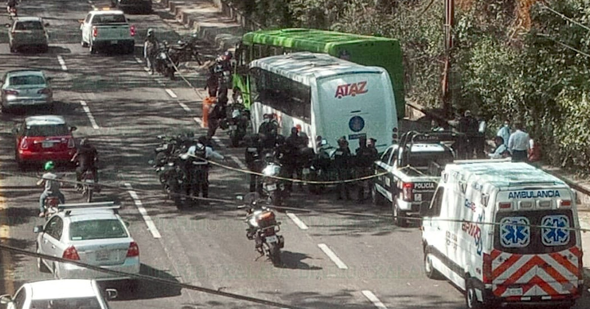 Choque de dos autobuses deja 15 heridos en la carretera federal Xalapa-Veracruz
