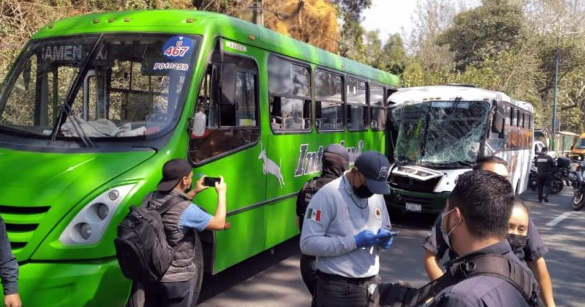 Choque de dos autobuses deja 15 heridos en la carretera federal Xalapa-Veracruz