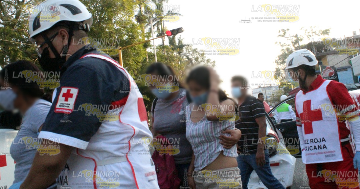 Desarman taxi por alcance